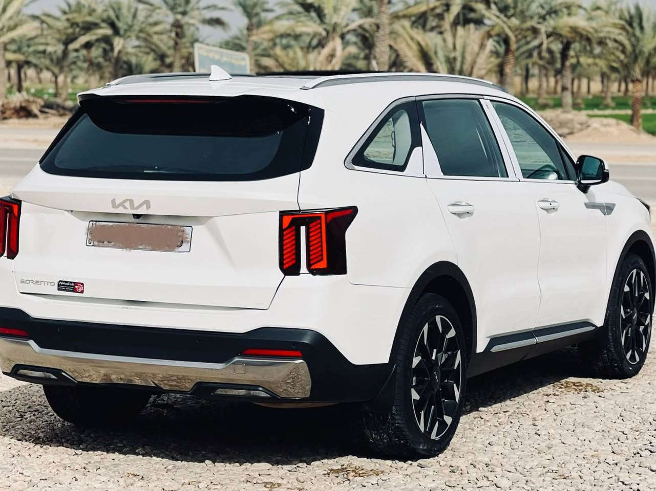 السلام السلام عليكم سورنتو ٢٠٢٤
رقم انكليزي
مكينه ٦ سلندر
 بنوراما
مري شفط
بصمه 
كير موس
كشنات كهرباء
تشغيل عن بعد 
جنطه كهرباء
فول حساسات امامي خلفي 
ويل كب كروم 19
شاشه ديجتال 
تبريد ٣ قطع 
سعره ٢٨٩
الاتصال
*********** Singapore
