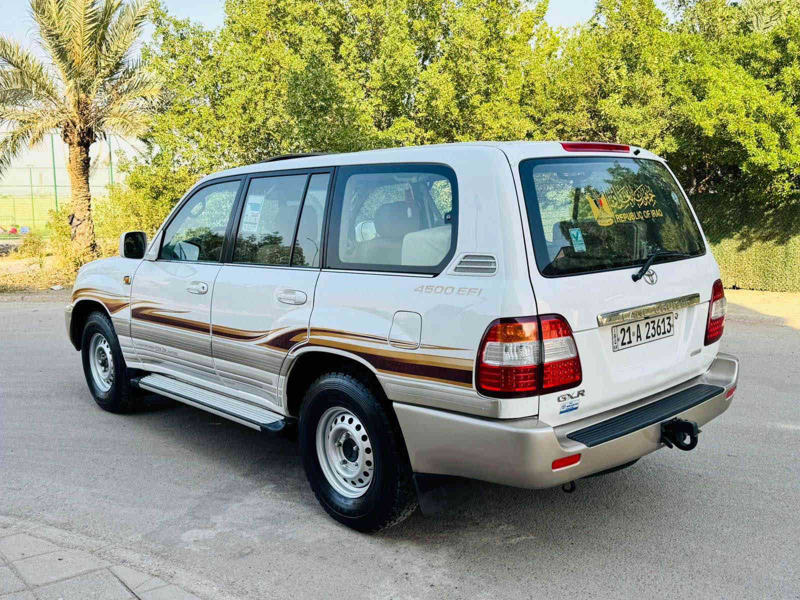 سلام عليكم للبيع لاندكروز 2005 كفاله عامه عده شويه بارد بين البابين وشويه صبغ بل بنيد شبر فقط
السياره جديده بمعنى الكلمة ماشيه 233الف حقيقي
كير محرك صدر تخم تاير تبريد جيد جدا 
السياره جديده منل داخل ومنل خارج فول مواصفات 
فتحة سقف شاشه صاج دبل تانكي فورويل ابريم ام الطفايه 
رقم سليمانيه تحويل مباشر السعر 190ورقه وبيها مجال
عنوان بغداد للاستفسار ***********1 بغداد
