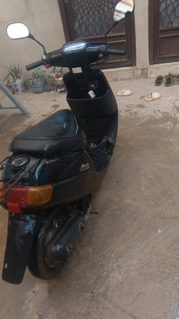 للبيع بوتين دبل سكريته ماطور بلادي مامفتوح ولابيه شي مبدل بس كزوز350
***********
