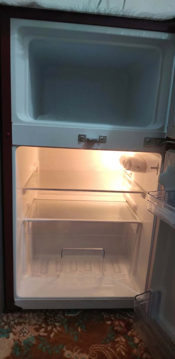 ثلاجه 6قدم شرط شغل ونضافه استخدام قليل سعر 85بيها مجال بسيط مكان موصل حي التحرير تواصل خاص رجاءا متابعة للحساب


**إذا كنت صاحب هذا الإعلان وتريد حذفه لأي سبب، رجاءا أرسل رسالة إلى الدعم الفني**