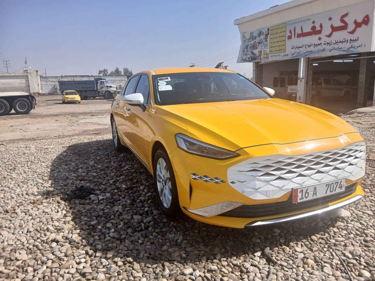 K8 
موديل ٢٤ 
غاز بلادي
قطعه وحده  بيه بدون داخل من كوريه 
السعر ٢١٠
***********
