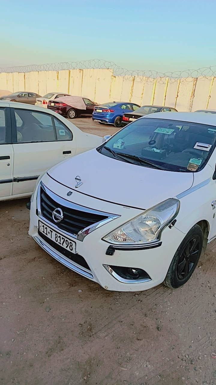 السلام عليكم للبيع
نيسان سني هندي بليته الزكه 
رقم بغداد انكليزي سياره نضيفه حيل مابيه اي نقص سياره بسمي هزه مصاقطه السعر 90 اوبيه مجال قليل @
***********
مكان السياره بغداد الطوبجي
