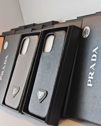 لعشاق الفخامة والتمييز  من براند PRADA#  وفرنالكم مجموعة متنوعة ✅ 16 p...