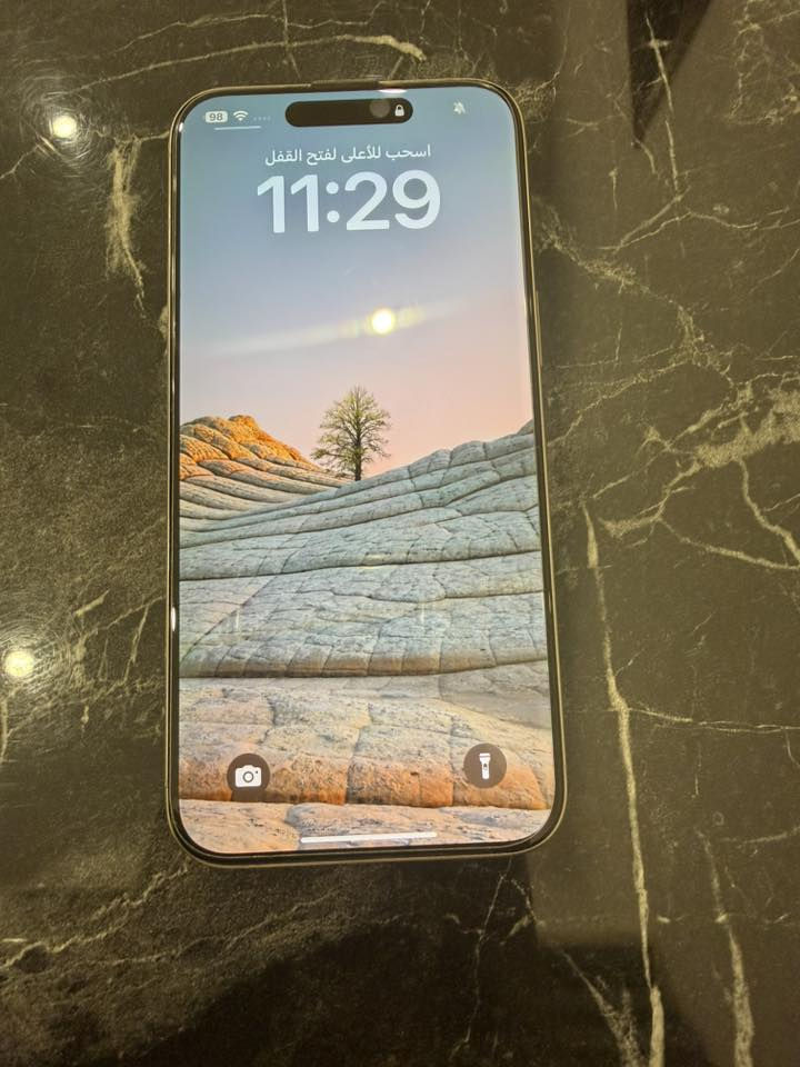 ايفون 15 برو ماكس مبدل شاشة و ظهر اصلي شركة بدون رسالة ذاكرة 512 بطارية 84
السعر 950.000 و بي مجال 
*********** العنوان بغداد
