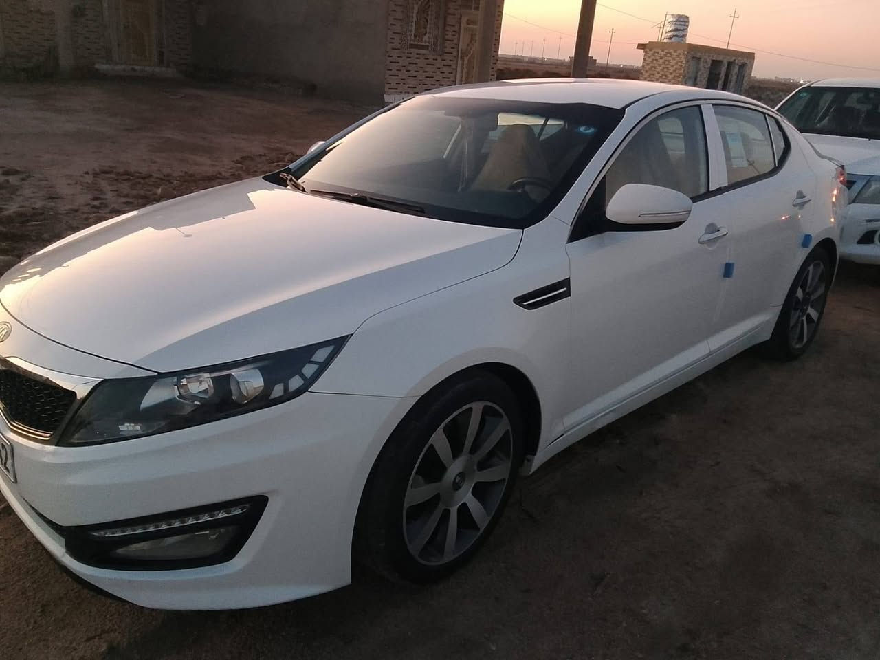 السلام عليكم 

كيا ابتما للبيع خليجي مديل 2013

مكفوله كفاله عامه فقط صبقه قليله بالجاملق الخلفي فقط صبقه 
رقم بغداد انكليزي 
تحويل ثاني يوم بسمي
محرك 2400
فول مواصفات  بصمة تشغيل 
مري شفط

تبريد قطعتين 
تحكم ستيرن 
شفتات 
حساس خلفي حساس امامي
 لد امامي 
محرك كير حداديه خير من الله 
ترايك وين ما تريد 
تبريد ثلج 
الرقم للأتصال 
العنوان ذي قار  (***********
