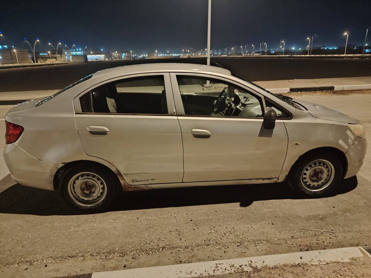 سلام عليكم شفر سايل مديل 2012 سياره باسمي تحويل جديد نافذه لغايه 2031 مكينه كير مكفولات بلاد عادي سياره بيها بارد بالجاملغات الاماميه بدون دواخل سياره بلادية 
*********** البصرة, العراق
