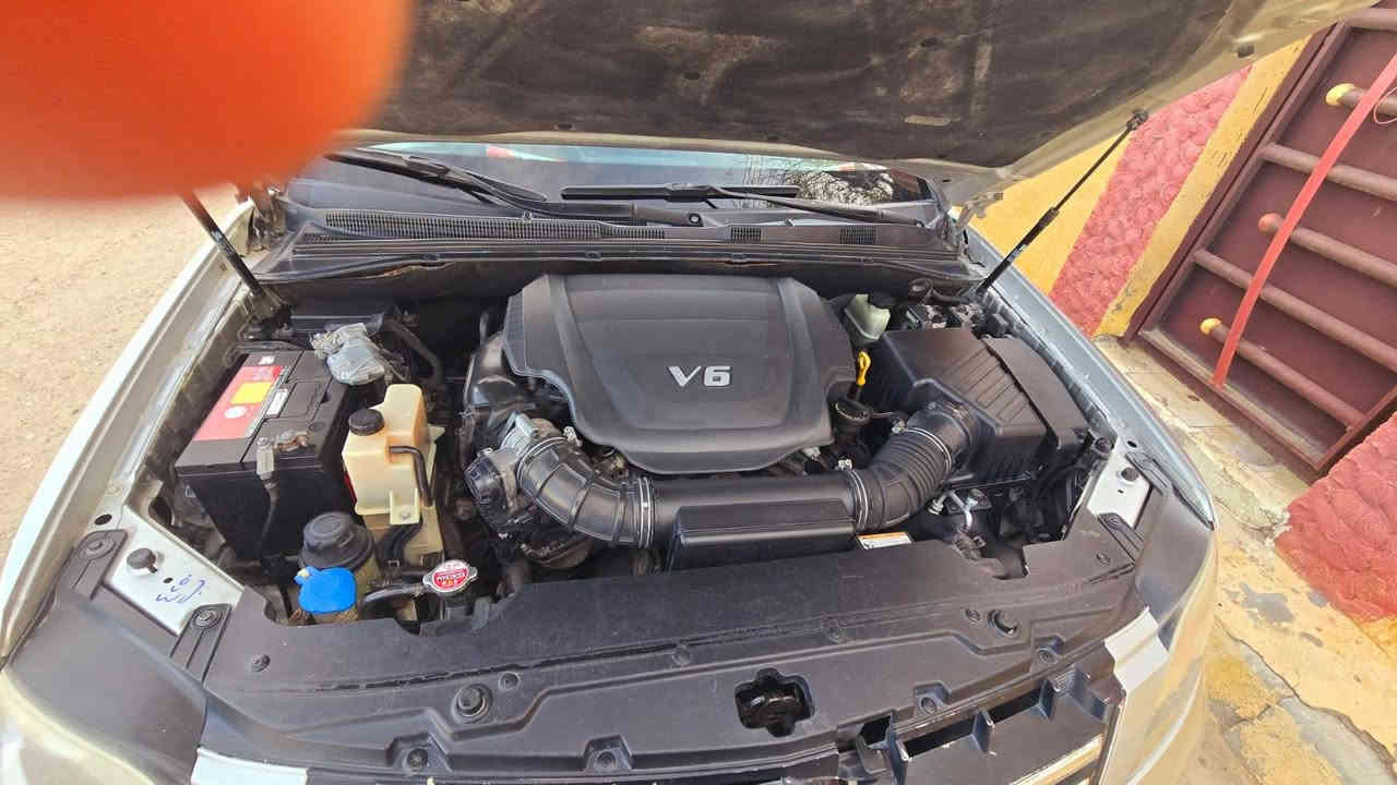 السلام عليكم
‏كيا موهافي للبيع او امراوس 

‏السعر 120 وبيها مجال 

‏خليجي موديل ٢٠٠٩

‏مكينه 6 سلندر 

‏تبريد  قطعتين

‏حساس   خلفي 

‏تحكمات استيرن جهتين 

‏بيه  صبغ قليل  في الباب الخلفي في الجهه الايمن
السياره باسمي سنويه 27

‏للاستفسار ***********

‏موجود واتساب
