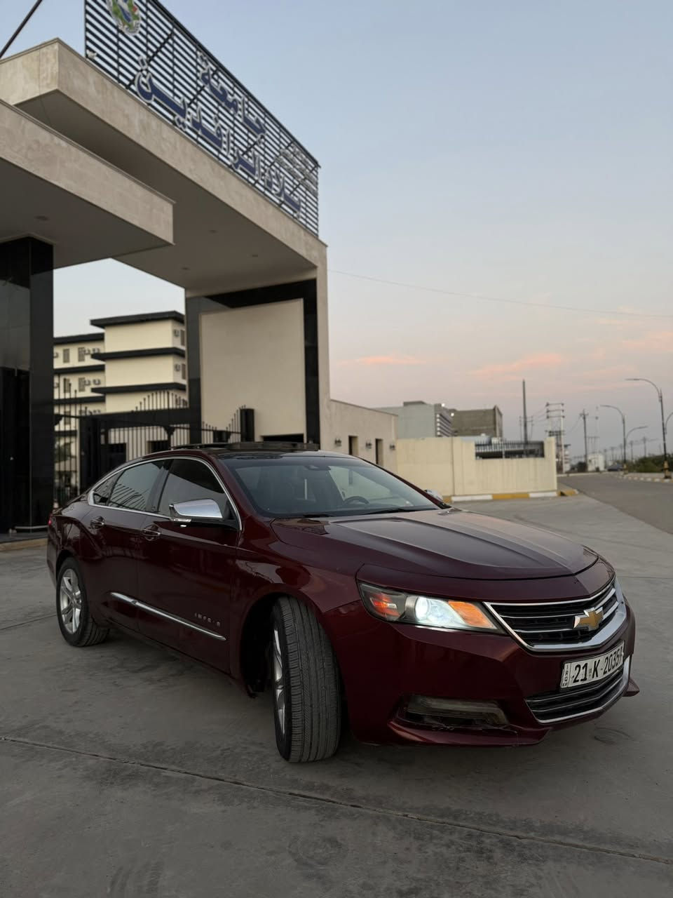 السلام عليكم اخوان امباله ١٧ فول الفول حادثها جاملغ وبنيد  واجه بيها من امريكا البابين والجاملغ الخلفي كلير من امريكا  السياره جديده مكينه كير بلاد وشرط ترايك زيرو 
ماشيه ١٩٠ كيلو متر 
تخم تاير وصدر امامي خلفي جديد 
كشرها جديد السيارهه نصبه احلا من الصور 
منضومه زنونن نههار 
بنراما طكتين 
حساسات اماميه خلفيه 
رادارات جوانب وامامي 
كشنات سايق وعكسه كهرباء 
كشنات جلد 
كشنات تدفئه تبريد 
استيرن كهرباء وتدفئه 
قاصه 
٥ بصمات 
نقطه عمياء 
تبريد قطعتين  ٦ سلندر
هواي مواصفات السياره فول الفوللل جديدهه نصبتها احلا من الصوره 
رقم سليمانيه باسمي تحويل ثاني يوم  سعرها ١٢٢ وبيها مجال 

للاستفسار ***********  العنوان ديالى الخالص هبهب
