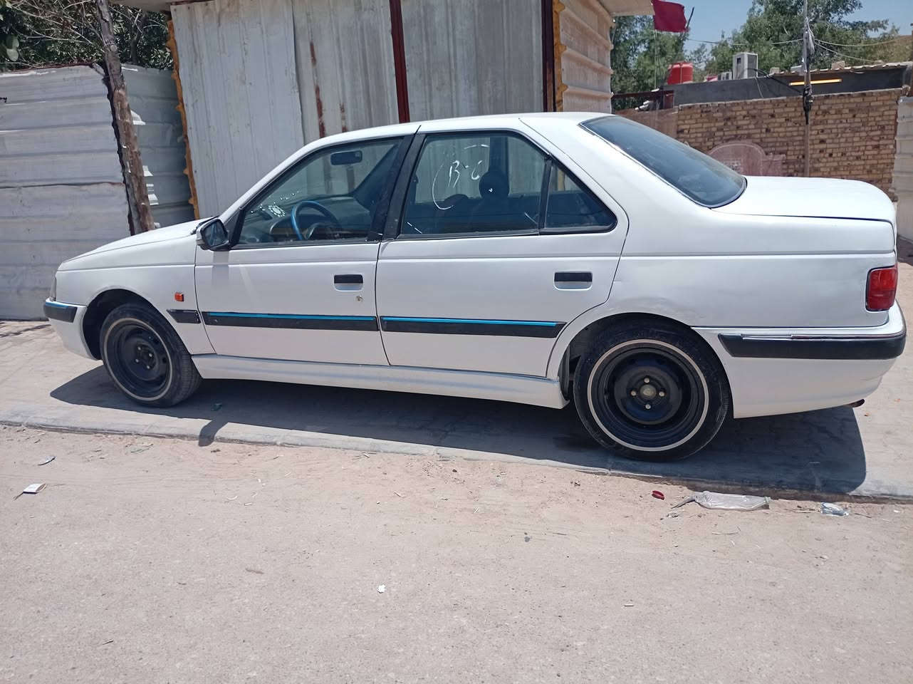 سلام عليكم بيجو بارص للبيع موديل 12 مبدل جاملغ للمامي فقط كير مكينه تبريد جاهزه تخم تاير كهربائية كلها شغاله سنويه صاقطه ٣سنوات سعر ٣٥ مكاني نجف حي الميلاد ***********
