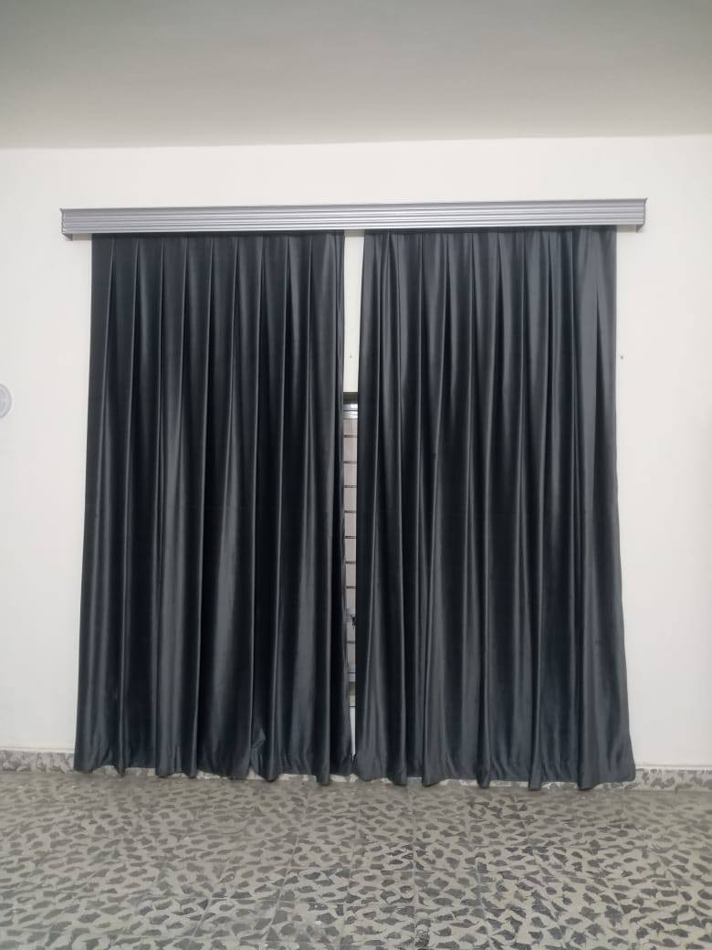 بردات 3 قطع جديدات ما مستعمل فصلنا جديد 
السعر 300 شلع 
للتواصل ***********
