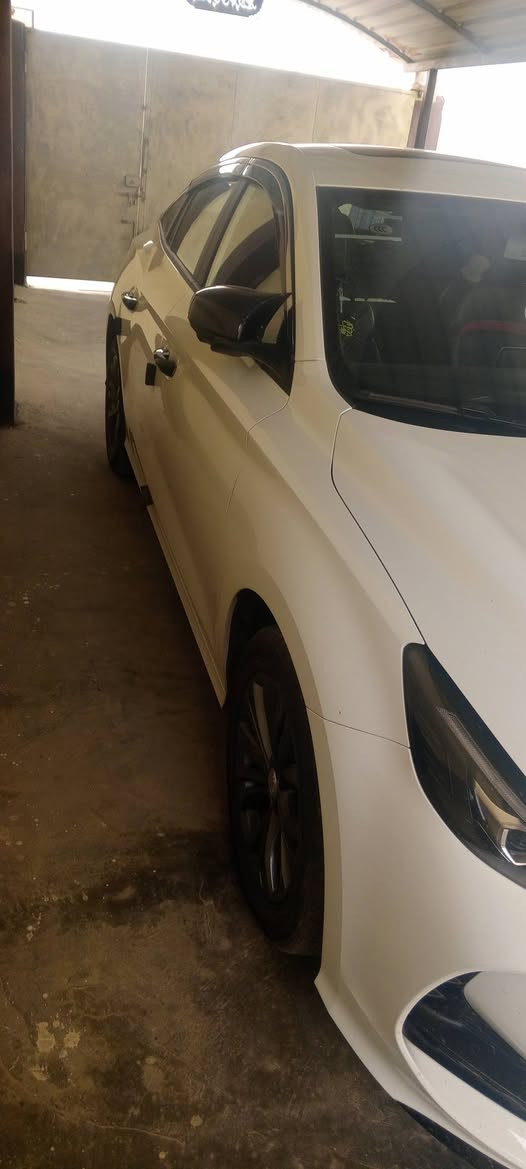 MG gt
موديل 2025
ماشيه 4500كيلو 
محرك 1800توربو 
مواصفات فول للاخير 
كشن كهرباء 
كامرات 360
بصمه 
سايد بريك دكمه
مثبت سرعة+ تحكم ستيرن+حساس اطارات 
مري كهربائية 
تبريد امامي خلفي 
شاشه تدعم ابل كار بلاي واندرويد اوتو 
مكفولة كفاله عامه بدون ضرر او صبغ 
سعرها 130
مكاني بغداد التاجي 
***********
