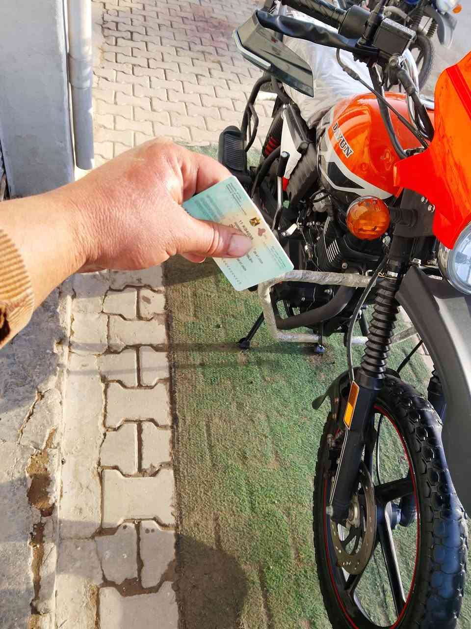 السلام عليكم ورحمه الله وبركاته دراجة نارية دايون مكينة ٢٠٠ مرقم كامل انكليزي بغداد  تحويل ثاني يوم إذ تريد متانة قوية سنوية ل٣٠ يلة تسقط موديل 23 ابو المتانة مكاني ديالى خرنابات الشراي يتصل ويدلل *********** اتصل ودلل
