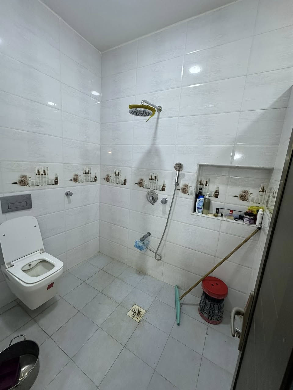 السلام عليكم
بيت في الكوت منطقه العامري خلف سكله المرتضى  مساحه ٢٠٠ متر يحتوي على غرفتين وصاله وصحيات داخلي وخارجي ومطبخ وستقبال  خريطه جميله جداً بناء حديث  عقد ٢٥ قابل للتطويب  للتواصل *********** او *********** مكلف بالنشر اتصال فقط
