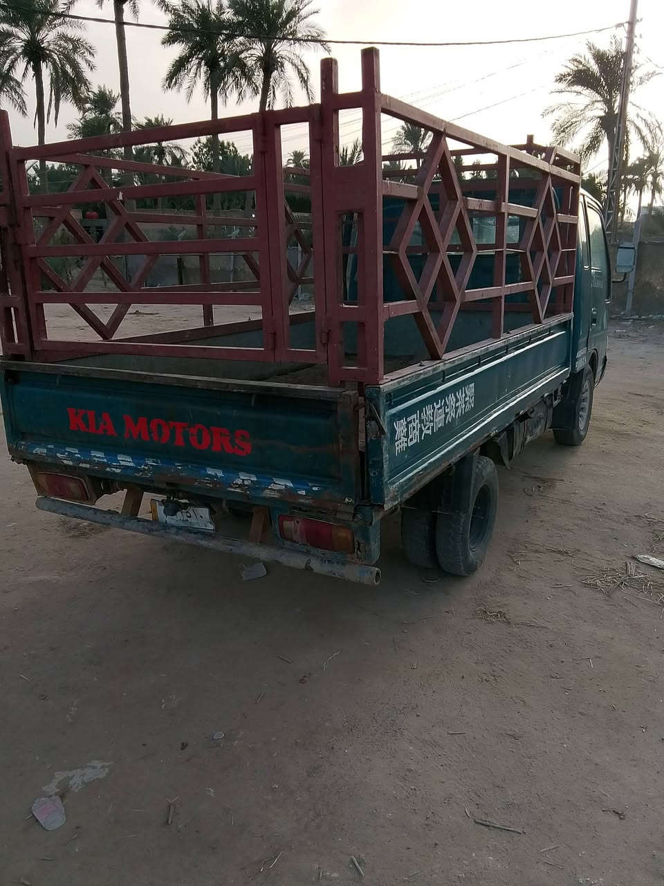 السلام عليكم اخوان عندي سيارة كيةللبيع فونتيرةمديل 99قمارة ثابتة مكفولة مكينةوكيروحدادية وتخم تايرلون أزرق 7جنكال رقم قادسية مداورثلني يوم رقم موبايل ***********
