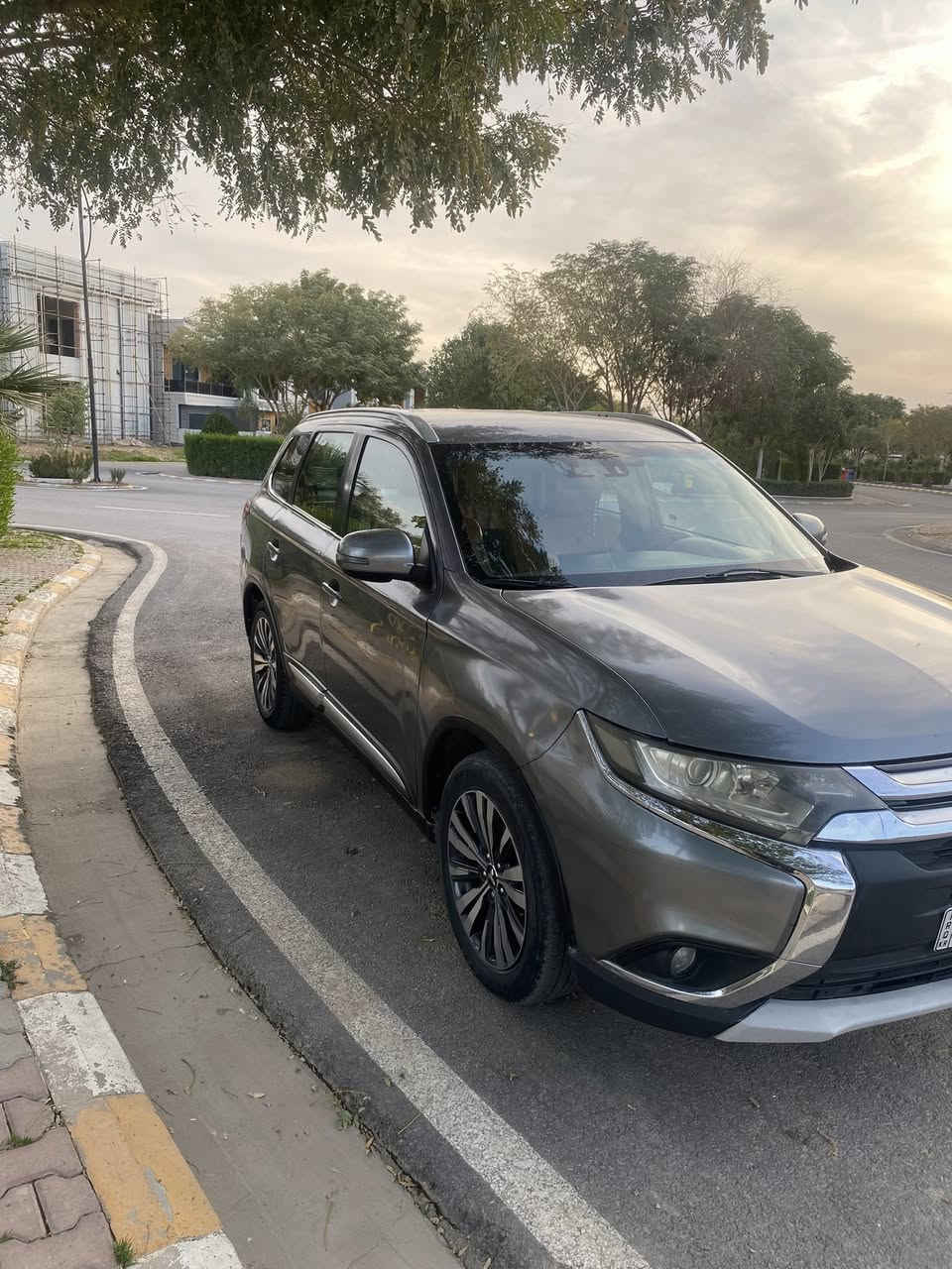 متسيوبوشي اوتلاندر SEL
موديل 2020 يابانية
وارد أمريكي ...ماشية 60 ميل ... رادار خلفي وجانبي هاندبريك صمة ) هاندبريك اوتوهولد...مرايات شفط .. ابواب بصمة ...
تشغيل بصمة ..وضعية قيادة اقتصادي وعادي شاشة اعطال...كاميرا خلفية ..محرك 2400
7 راكب .. بانزين عادي أو محسن بدون دوانز .. اقتصادية بصرف
البنزين جدا
تدفئة كشنات .. تحكم ستيرن .. كشنات جلد كير محرك تبريد ضمان
صندوك كهربائي شفط وبصمة
حادث چاملغ امامي صفحت سكن موجود بل صوره الحادث
سعرها 150 ورقة
وبي مجال 
***********
