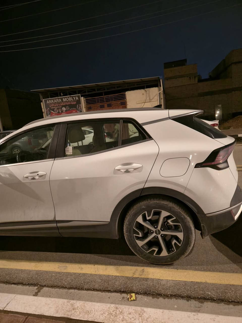 السلام عليكم 
سبورتج 2024 خليجي رقم اربيل بأسمي .مكان السيارة كربلاء 
بدون حادث . السعر 220 ورقة مكان السيارة كربلاء 
التواصل وتساب فقط بدون اتصال ***********
