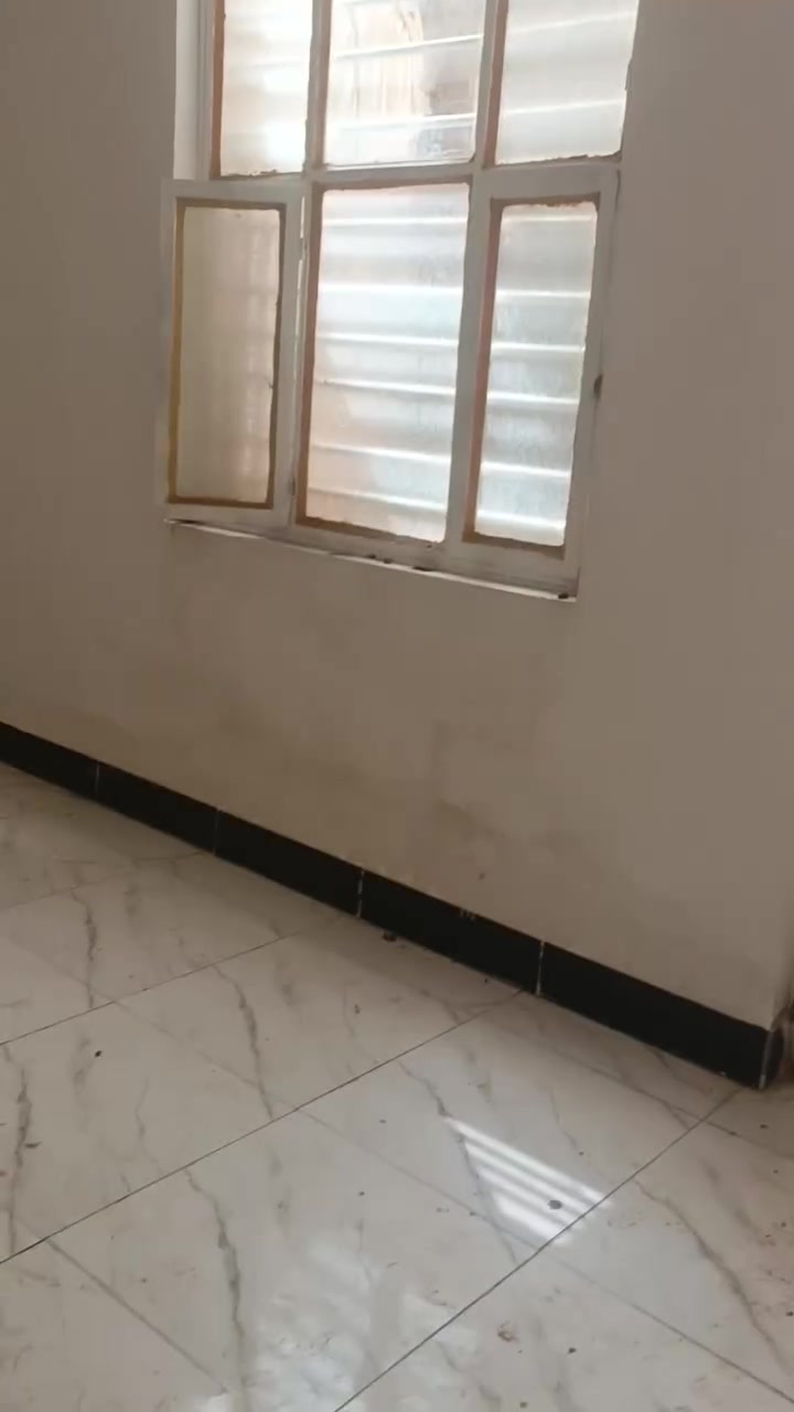 بيت+مشتمل للبيع صوب بني ركاب منطقة شويلي قرب الصناعه المهنيه المساحه 300م للاستفسار الاتصال على الرقم التالي ***********

