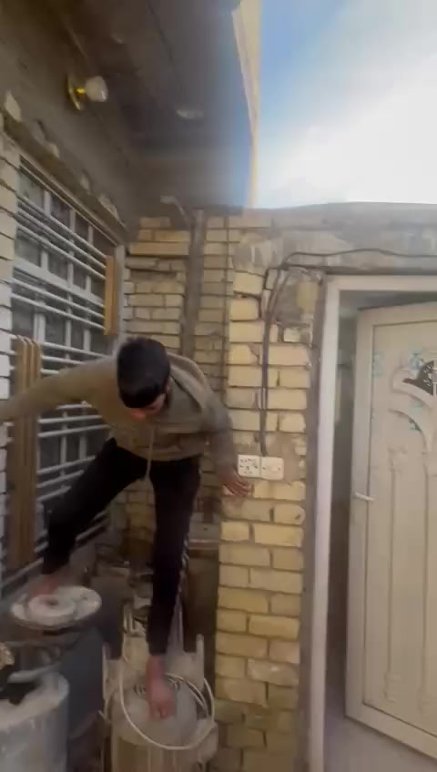 بيت بناء حديت المساحه 100م بضهر حيدر ابو شربت طابق واحد لبيع   المحله 744 ) )***********
