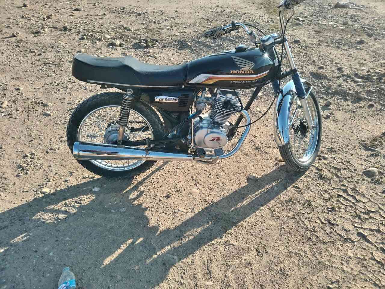 السلام علیکم
ماطور للبيع موديل 23 رابيدو  مفتوحه ابدل بس ولفات نشاطه فول  شلعه معدل  السعر 350 او مراوس ب ماطور حسب القناعه


**إذا كنت صاحب هذا الإعلان وتريد حذفه لأي سبب، رجاءا أرسل رسالة إلى الدعم الفني**