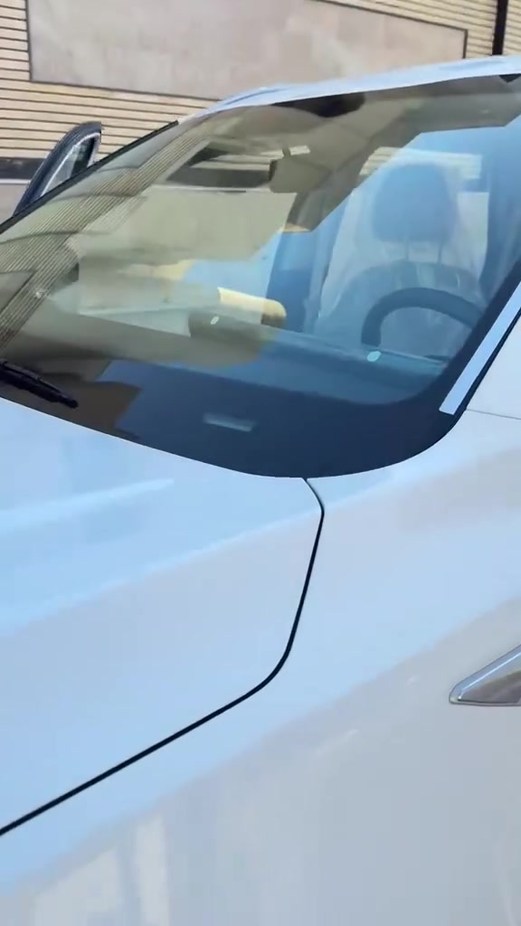 السلام عليكم للبيع سياره سورنتو موديل ٢٠٢٥ مكفوله ٤سلندر ماشية ٩٠٠٠ كم مواصفات الكيرعصا والويل ٢٠ والكشن السايق كهرباءوبقية وخاضعه للضمان الشركة الدوليه ٥ سنوات مع تبديل الفلاتر والزيوت مجانا للمعلومات الاتصال ***********
