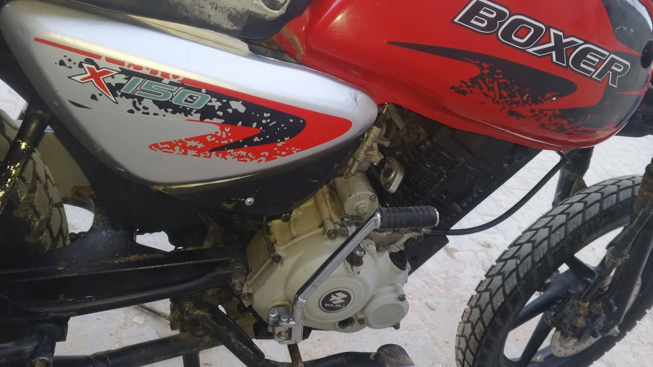 السلام عليكم بوكسر 22 اوراق سكنر وكيل كبس كمركها مدفوع گبل ترقم
كابريته جديده وشوته جديده وسلف جديد دراجه سنترها خالف الأول والثاني تمشي بلثالث تمشي وتكطع مكاني نجف سعرها 700وبيها مجال لشراي ***********
