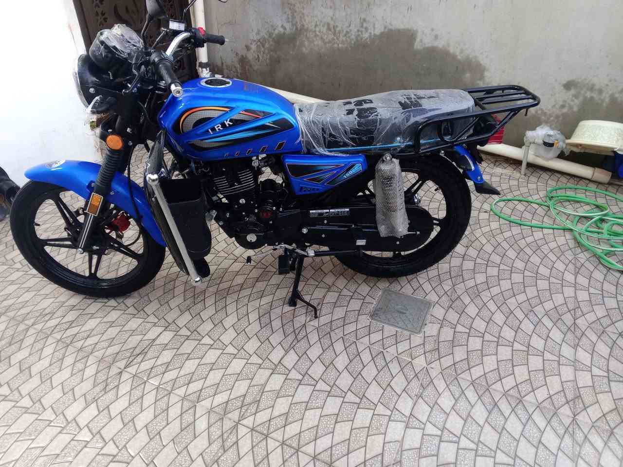 دراجه 2026 دراجه طق شركه دراجه ماشيه 5000 كيلو بالكرتونه الدراجه ايش قد ما تقول جديده بعده بالايلون دراجه بالمحلات سعره مليون و250 واسال عليه انا رايده ب 950 بمجال كلش بسيط دراجه شقد ما تقول جديده وبالكرتونه الشراي خليه يتصل على رقم الهاتف مكاني كركوك ***********
