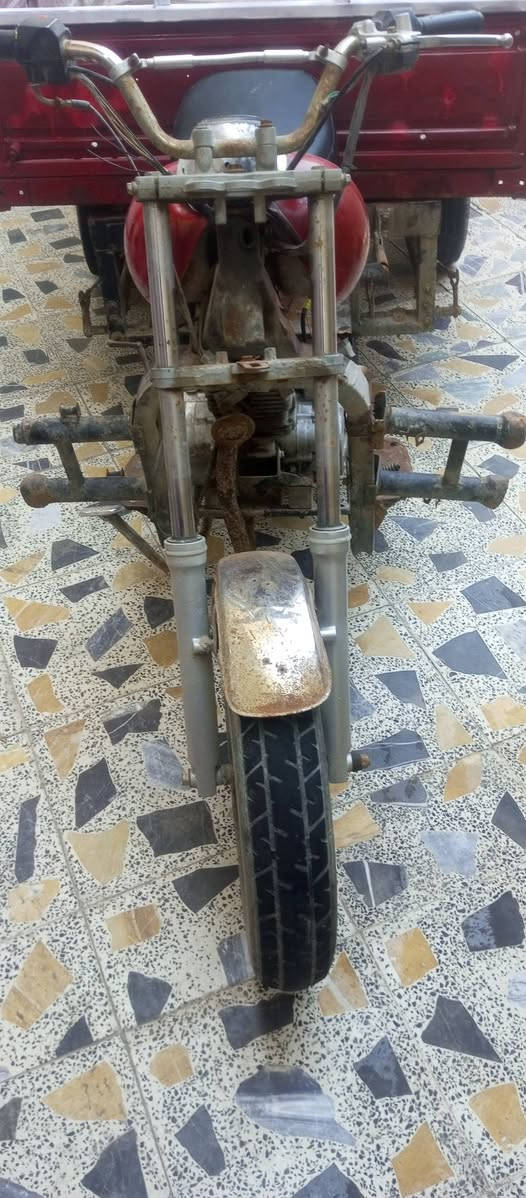 ستوته شاصي كفاله مكينه كربلأيه نضيفه بدي شوف العين دبلات جدد مكاني البصره ياسين اخريبط سعره 500 او بيه مجال رقمي***********
