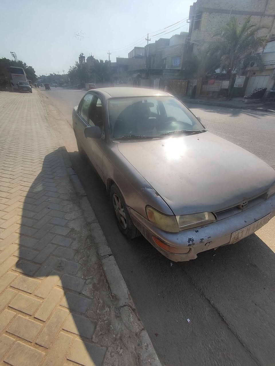 كورلا موديل 93 يسره بلاد وارد امريكي صبغ عام ضربته جاملخ خلفي  بأسمي رقم بغداد 
سياره كامله  فقط يرادله دعاميه صدر تايرات محرك كير كله جيد جدا تبريد شغال عنواني بغداد مدينة الصدر شراي خابرني ***********
سعر 62 بغداد, العراق
