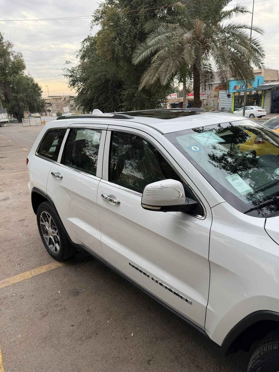 سلام عليكم
للبيع جيب لمتد بلاص 2020

وكالة ليث العبيدي فول الفول

خليجي باسمي مكفولة كفالة عامة

الاستفسار ***********

مكان السيارة بغداد الكاظمية
