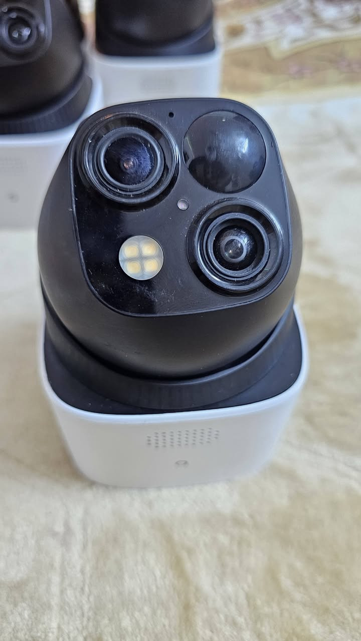 كاميرا يوفي من انكر دبل كام دوارة
الدقه ٤ كي
خاصيه تتبغ الاشخاص
اشعارت بالحركه على تلفون
دواره ٣٦٠ درجه
شحن تايب سي يطول ٦ اشهر 
سعر القطعه ٣٥ مع التوصيل


**إذا كنت صاحب هذا الإعلان وتريد حذفه لأي سبب، رجاءا أرسل رسالة إلى الدعم الفني**