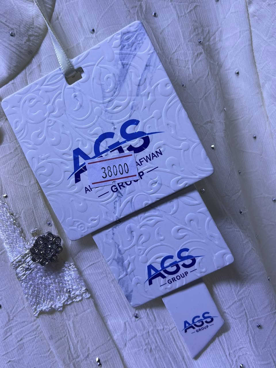 بدله للبيع جبتهة لبنتي هسه وطلعت جبيره ابيعهة ٣٥ 
سعرهة ٣٨ قفل السعر تلبس ٦ سنوات


**إذا كنت صاحب هذا الإعلان وتريد حذفه لأي سبب، رجاءا أرسل رسالة إلى الدعم الفني**