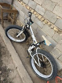 بايسكل HOSQUICK حاوية من الصين اليه استخدام 10 يام وتركته 15 يوم اطي ب...