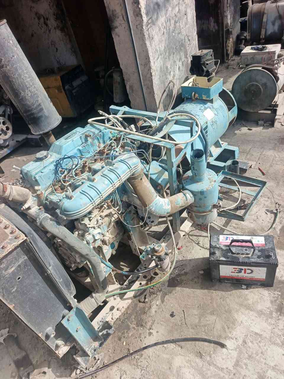 سلام عليكم مولده كيه نضيفه شغاله عوزهه ترتيب كهربايات راس توليد شغال 30كيفي مكينه خير من الله لاتنقيص ولا بخار فقط نتركت وكهربايت تعبت مكان بابل مسيب سعره 8 ***********
