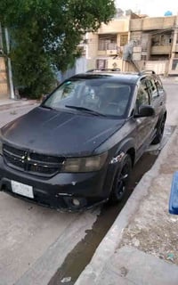 دوج جورني مكينة ٢٤٠٠ موديل ٢٠١٢ نص فول بصمة ٧ راكب سيارة بيهه طخطخات و...