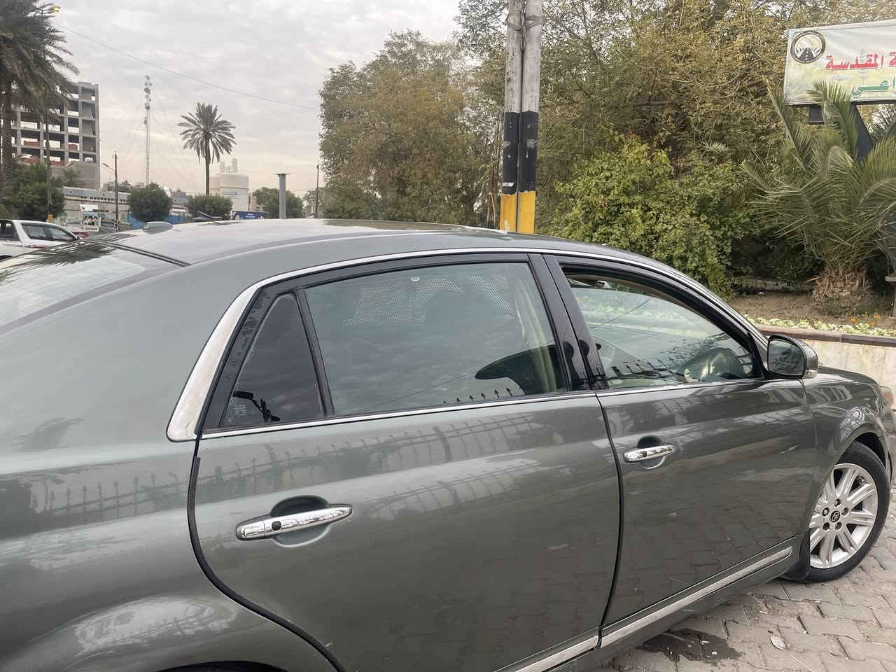 للبيع فقط
تويوتا افلون 2011 امريكي 
ماشيه 200 حادثها من امريكا باب السايق 
السياره لمتدد فول مواصفات فتحه بصمه كشن كهرباء 
داخل ابيض 
السياره مصبوغه عام اثر جراد يعني لا كلبه و لا ضربه قويه اني ماخذها مصبوغه عام 
كيرها اني معمره ع ايدي من الصفر مبقي بي بس الكشر والباقي كله مبدله قطع وكاله 
مكينتها حليوه لا تنقيص و لا تبخير 
حداديتها نص عمر و رايدلها تعيار abs بريكها شغال 100‎%‎ بس اني خاصم سعر الabs من سعرها 
تفاصيل اكثر *********** او ع الخاص 
السعر رجاءا ع الخاص 
مكاني بغداد الكاظميه شارع اكد
