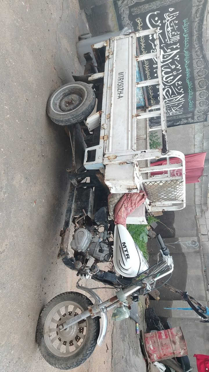 سلام عليكم ستوته لبيع مديل 2009 ستوته مكفوله من كلشي شاصي مكفول مكينه 24 مامفتوحه ستوته مال جناي سعرها مناسب انتصل وبيك خير وتدلل *********** مكان الرميثه مامتواجد عل فيس بيع مستعجل
