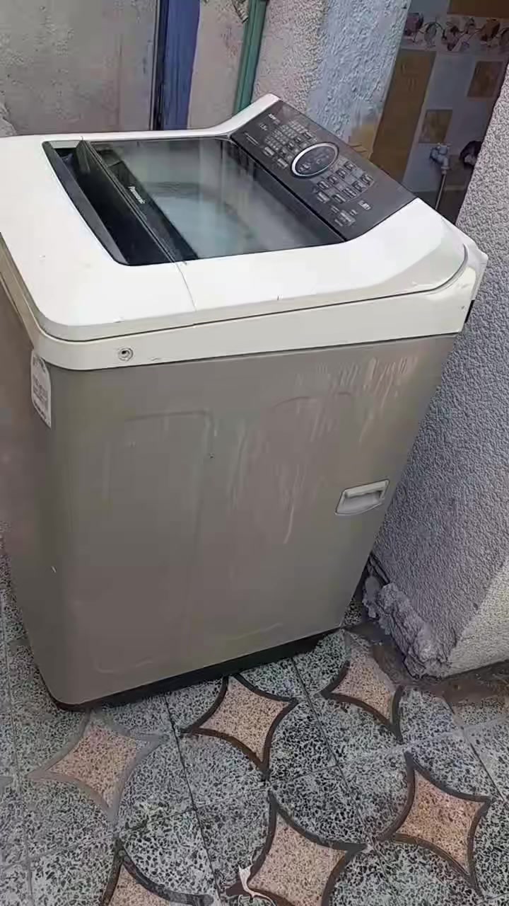 غسالة اوتوماتيك محورة شرط الشغل السعر 100 ألف مع التوصيل للتواصل *********** واتساب
