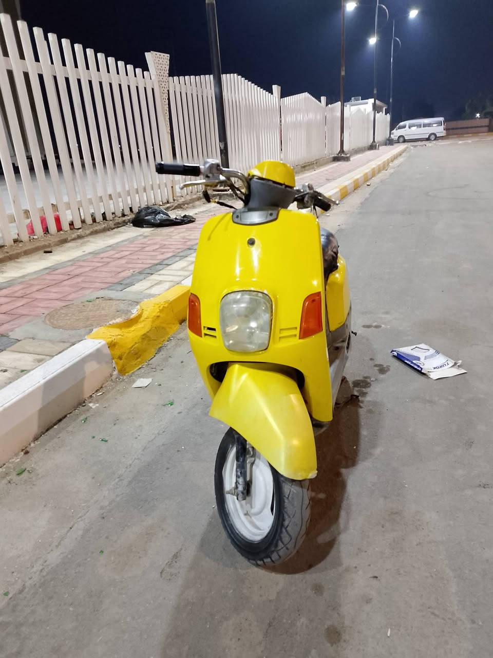 السلام عليكم...  دراجة بوليس نضيفة مفتوحة بوشة 55 شغال سلف هندر هورن بكلايت كلة شغال ونضيف مكاني ناصرية الشموخ السعر (500)وبيهة مجال ***********
