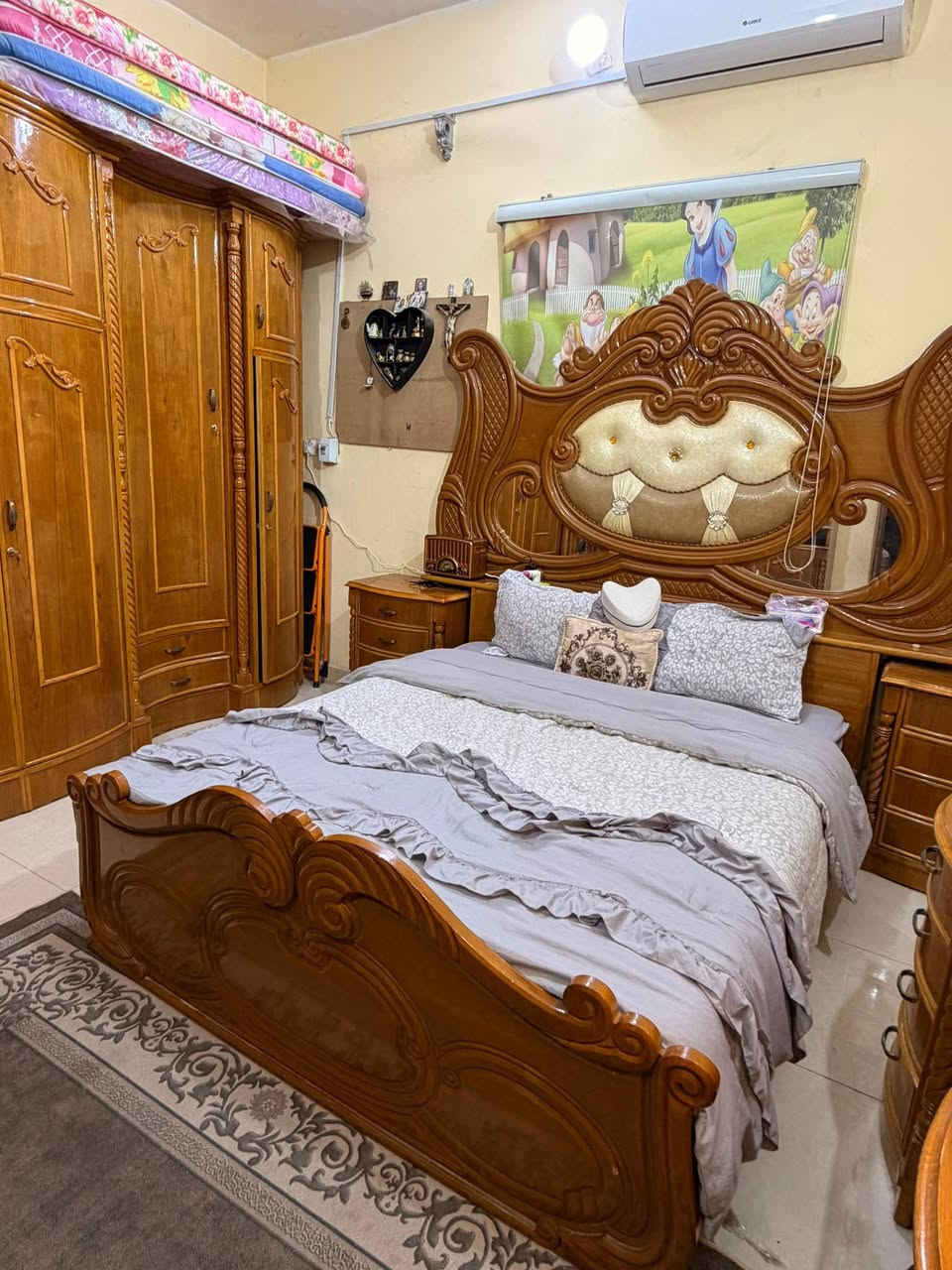 السلام عليكم
غرفة نوم صاج خشب عراقي أصلي تتكون من 7 قطع كنتور طابقين 6 ابواب بالإضافة الى ملحق طابقين أيضاً وبابين الجرباية تخته تفصال تتحمل أوزان عالية جدا استخدام سنة واحده السعر مليون وربع العنوان البصرة حي الأصدقاء الرابعة مقابل ياسين خريبط
***********
