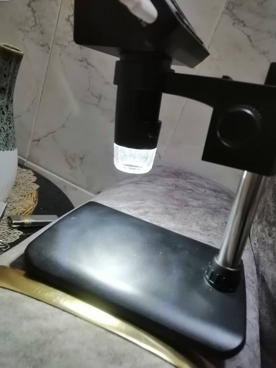 سلام عليكم
مجهر إلكتروني ابو الشاشه دقه HD

الصوره مالته والتقريب خير من الله

يفيد جماعه الاكترونيات والطب

اعلة سعر ابيع لأصحاب المصلحه انطي سعر مناسب وبل عافيه
ملاحضه ياخذ شحن


**إذا كنت صاحب هذا الإعلان وتريد حذفه لأي سبب، رجاءا أرسل رسالة إلى الدعم الفني**