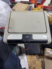 شاشة سقف ياباني • مع DVD • انارة داخلية