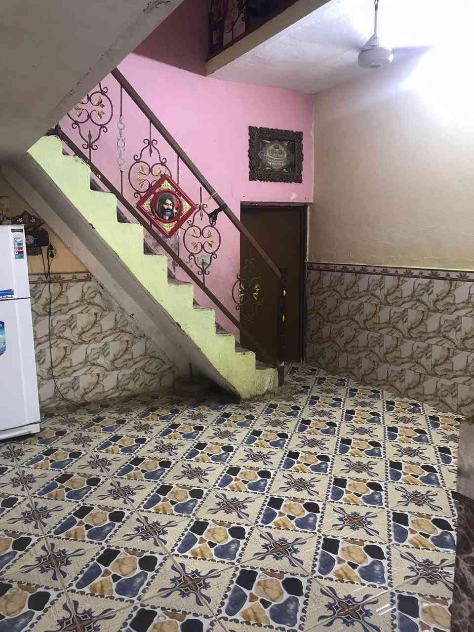 السلام عليكم
دار للبيع المساحة 120 متر طابق واحد  البناء استقبال صالة ومطبخ وغرفة وحده ومنور وحمام وصحيات خارجيه ابو رمانة خلف مركز الشرطة السعر 105 مليون وبيه مجال


**إذا كنت صاحب هذا الإعلان وتريد حذفه لأي سبب، رجاءا أرسل رسالة إلى الدعم الفني**