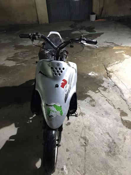 سلام عليكم ماطور نحله للبيع شغال كلشي ما بي يرادله شويه ترتيب السعر 170 وبي مجال الرقم*********** او مراسله
