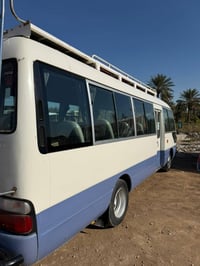 كوستر 2011 رقم بغداد باسمي  السياره كامله قلاب ستاركس منضومة غاز حدادي...