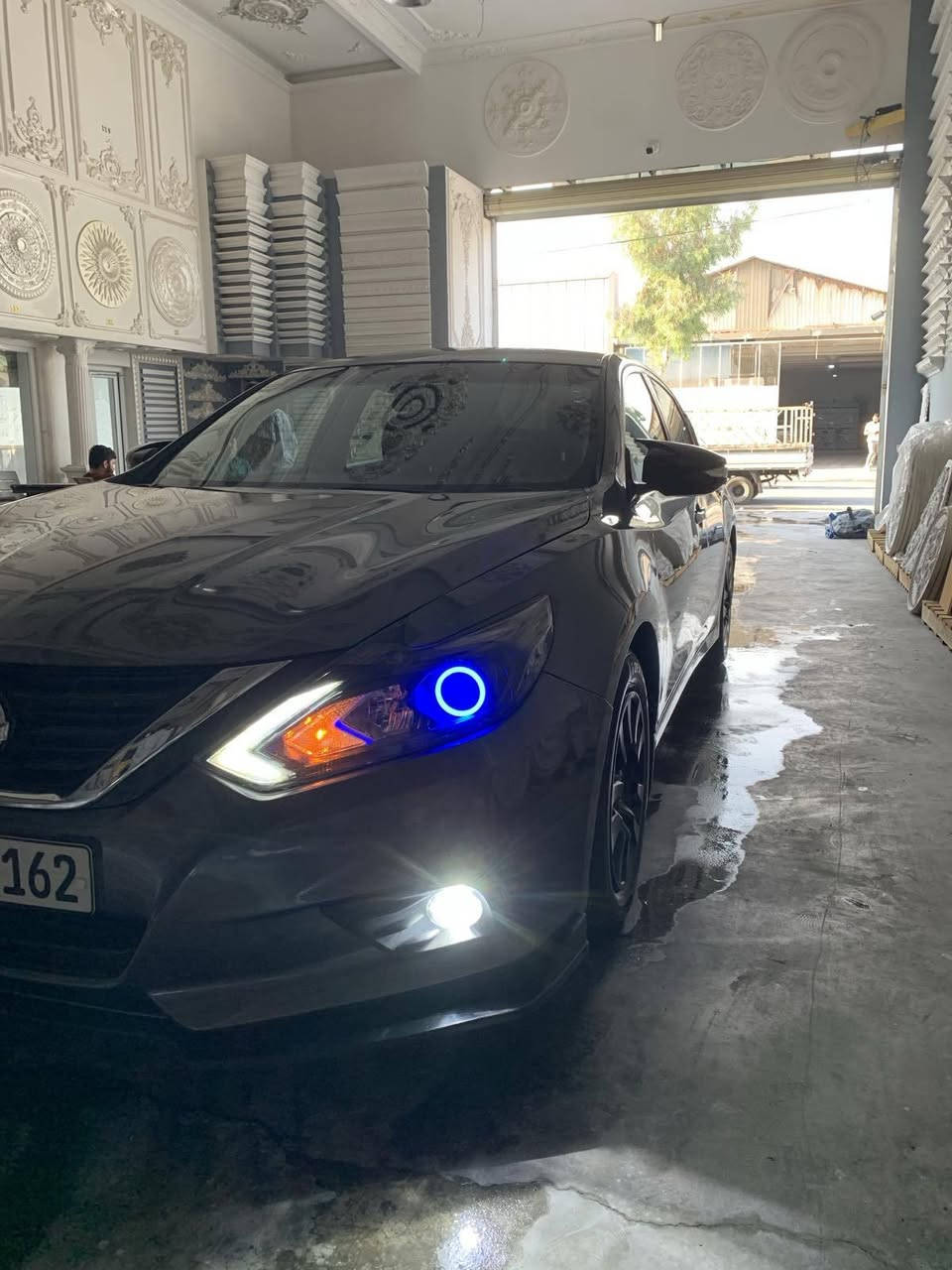 نیسان ئەڵتیما 2017 مواسەفات S
120 هەزار مایل ڕۆشتووە 
هەموو گیانی بەشەرت 
ڕەقم و سەنەوی نوێیە 
هەر دوو چەمەلەغی نیو بۆنیدی پەمپە 
بێ ناوگرتن بێ ئێرباگ 
هیچ مەسرەفێکی تێدانیە 

سـعـر : لە کۆمێنت داوابکە ڕاستەوخۆ بۆت دێت 📥 

گێر و مەکیەنەی بەشەرت 
هیچ کێشەیەکی تێدا نییە 

ژمارەی خاوەنەکەی 
***********
