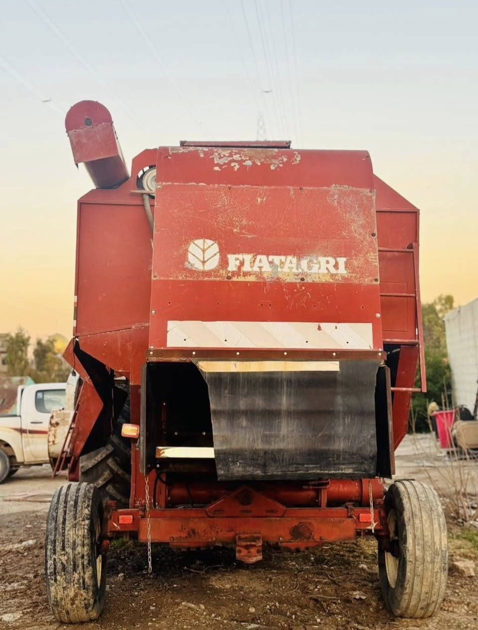 ئەم دەڕاسەیە بۆ فرۆشتن،لاڤێردەی 3500,سێ هەزار سەعات ئیشیکردووە
0750 470 7365.   0782 466 2928
