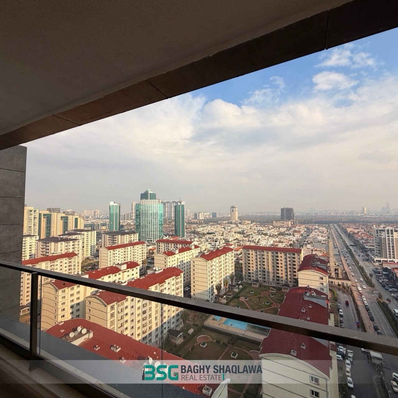 ئێمپایەر پێرل - Empire Pearl 
شووقە بۆ کرێ | شقق للإیجار

🏢 شووقە بۆ کرێ لە ئیمپایەر پێرل 
- بە ڕووبەری 127 م٢
- دوو ژووری نووستن (1+2) 
- کامل راخراو
- هۆڵ
- چێشتخانە 

*——***——***——***——***——*

🏢  شقق للإیجار في امبایر بیرل
- بمساحـة  127 م٢
- غرفتین نوم وصالة (1+2)
- مؤثث کامل
- صالة
- مطبخ 

بۆ زانیاری زیاتر : - للمزيد من المعلومات :
 محمد عبدالله : ***********
 ژیار زرار : ***********

#bsg_avenue_branch #erbil #realestate
