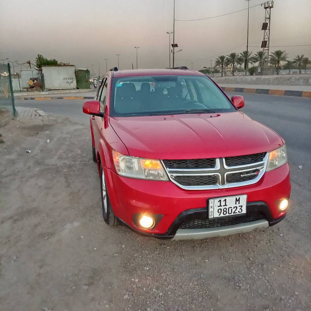 السلام عليكم للبيع السياره@ دووج جورني موديل 2015 محرك 2400 تبريد ٣ قطع 7 راكب بصمه تشغيل بصمة أبواب وارد أمريكي حادثها صبغ بنيد فقط وبدون دواخل كير ومحرك وتبريد كفاله السياره باسمي مكان السياره بغداد الطالبيه السعر 115 ورقه بيها مجال حك الجيه *********** السياره ناعمه وحلوه وما مبقي بيها اي نقص وتحياتي للجميع بغداد, العراق
