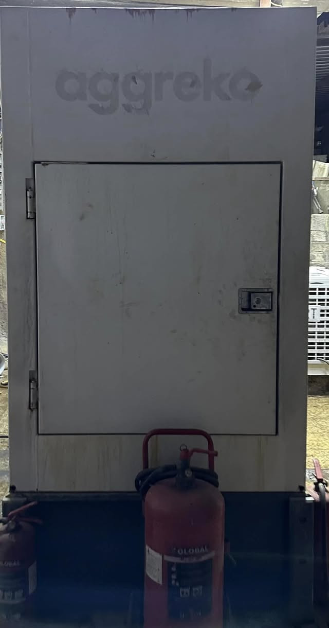 مولد اسكانيا 6كورات  250 KVA  فول توماتيك  ئوتو كل بشرط مامفتوع برغى ***********
