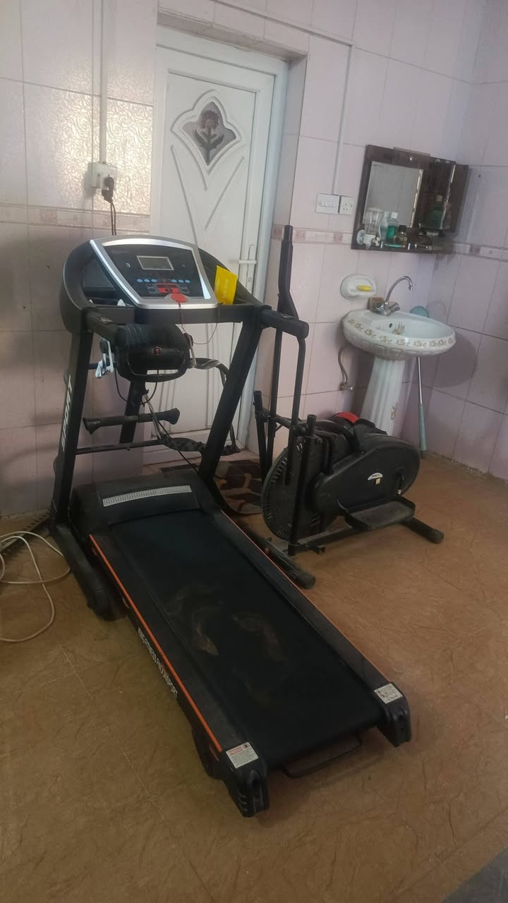 اجهزة رياضية نظيفة للبيع شلع بيع واحد السعر 1500$ الإستفسار ***********

